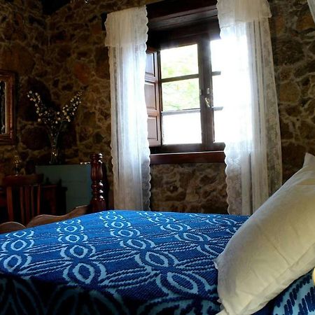 Casa Mary Lola Guest House Tinor Ngoại thất bức ảnh